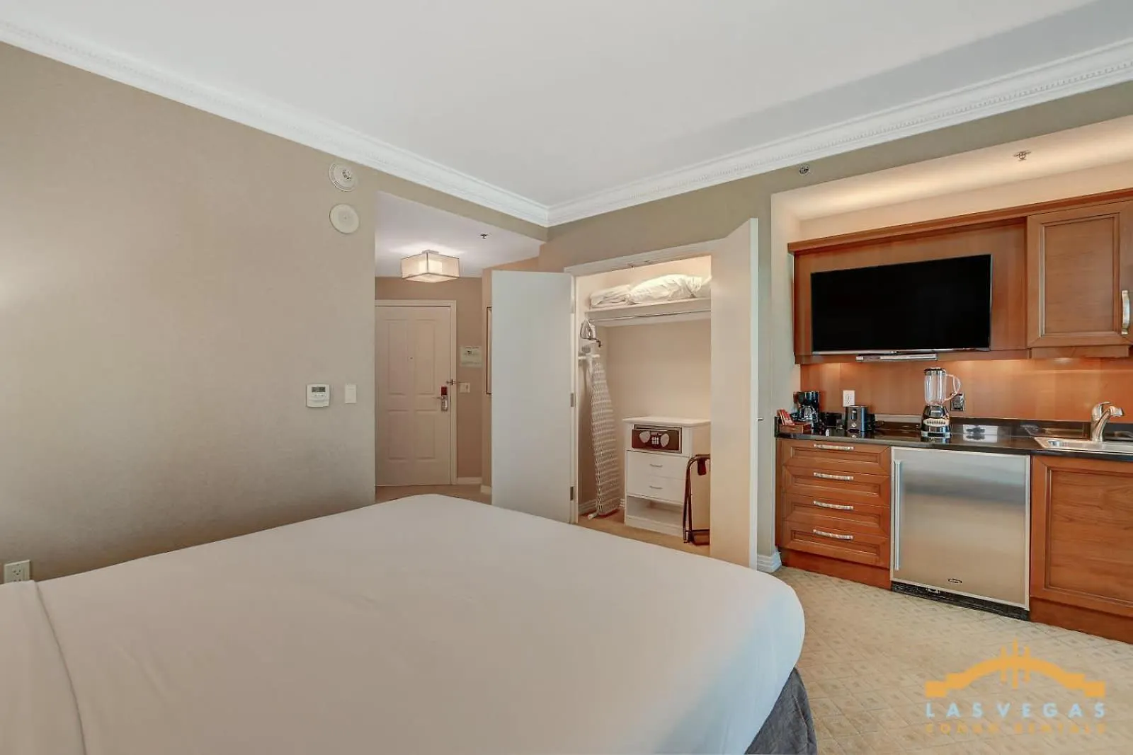Mgm Signature-03-703 Strip View Jacuzzi Studio Las Vegas